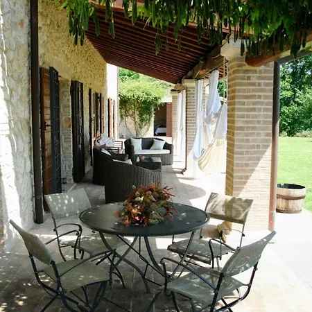 Sleeps 10 Pool Wifi Ferienhaus
