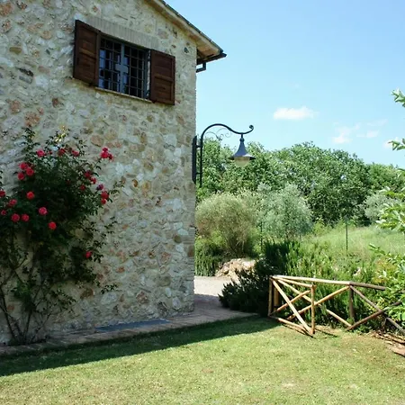 Sleeps 10 Pool Wifi Amelia