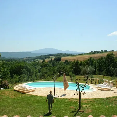Sleeps 10 Pool Wifi Ferienhaus